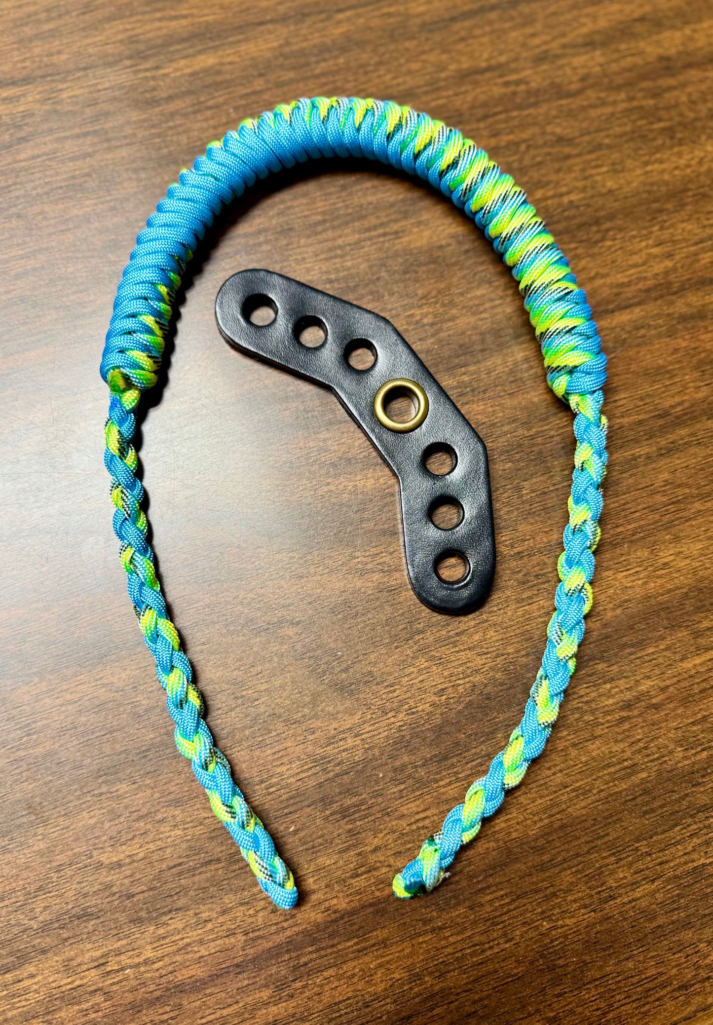 Custom Paracord Bow Wrist Sling – Adjustable Handmade Archery Grip Strap for Compound & Hunting Bows